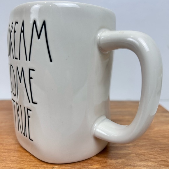 Rae Dunn “A Dream Come True” cream coffee mug, Disney Princess Collection, New - Picture 6 of 9